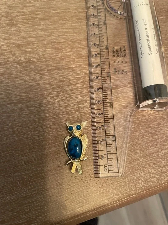 Artisan Gold-Tone Owl Brooch with Deep Blue Cabochons - Picture 7 of 7